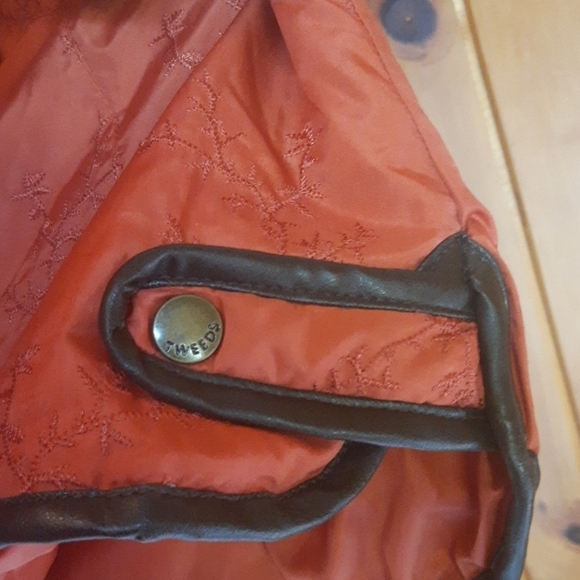 TWEEDS Embroidered Vest 218 - Picture 5 of 6